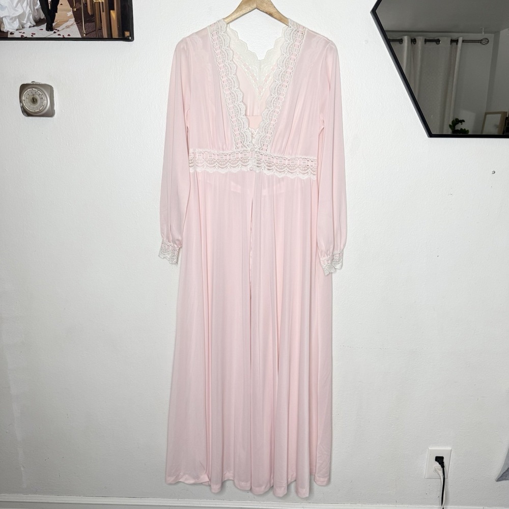 Vintage Olga Secret Hug Light Pink Nightgown Robe Peignoir Set Cottagecore